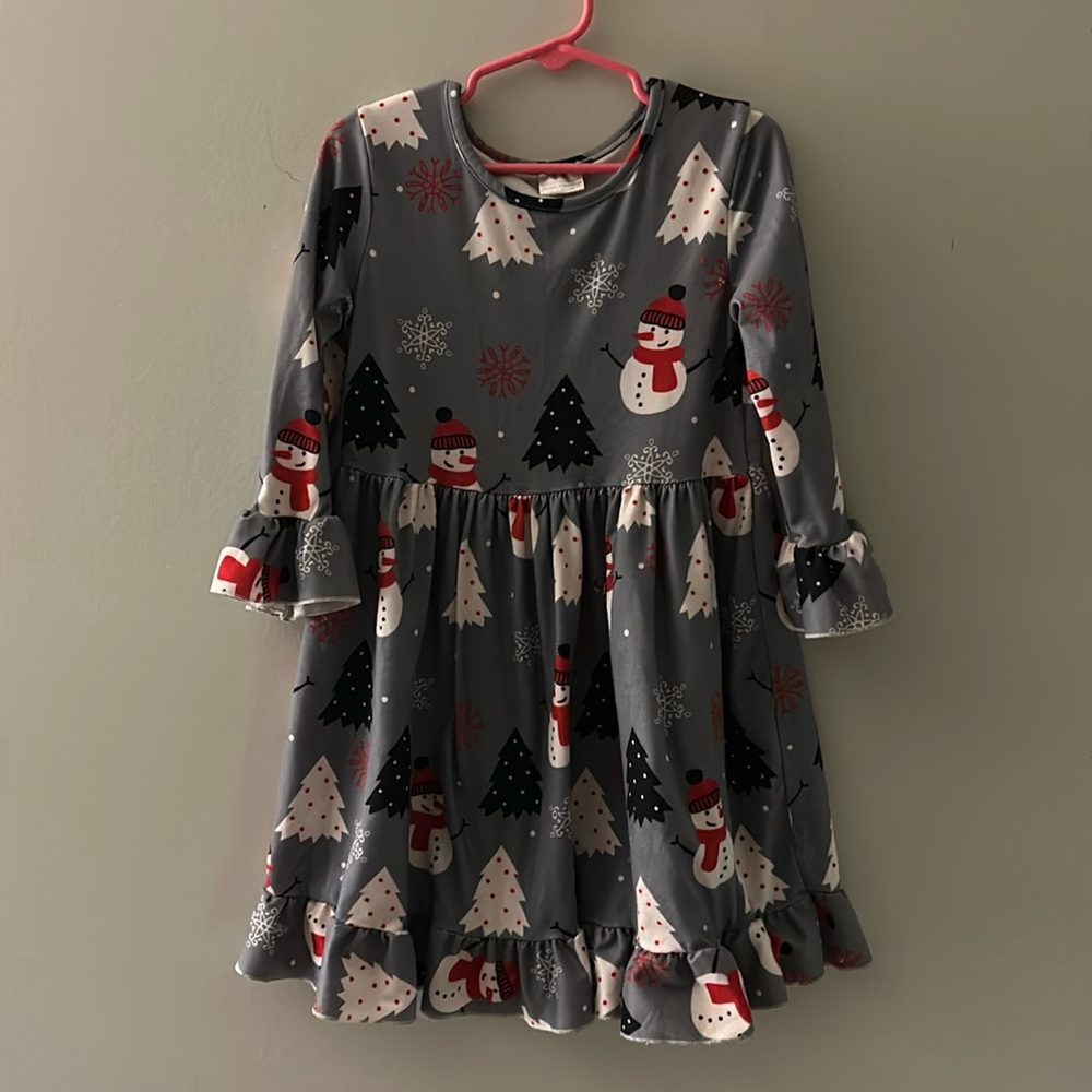 Adorable Christmas youth girls size 6 dress